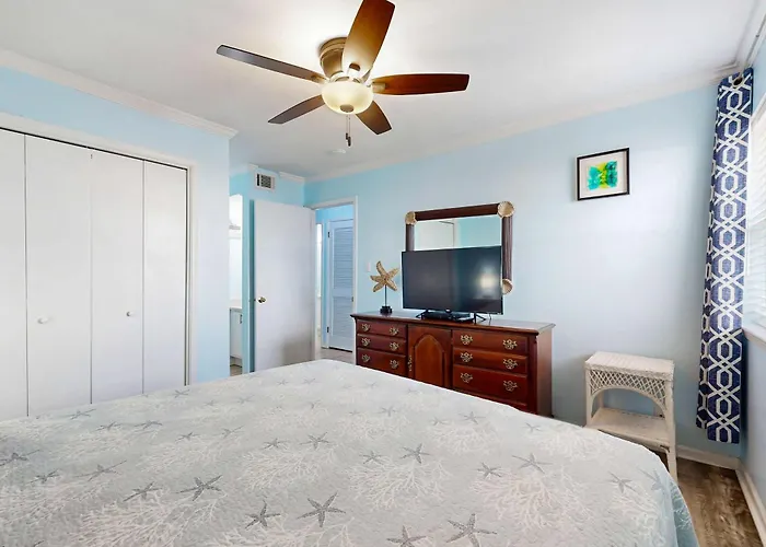 Coastal Just Steps From The W Shared Pool Bbq Area Wifi Ac W&d